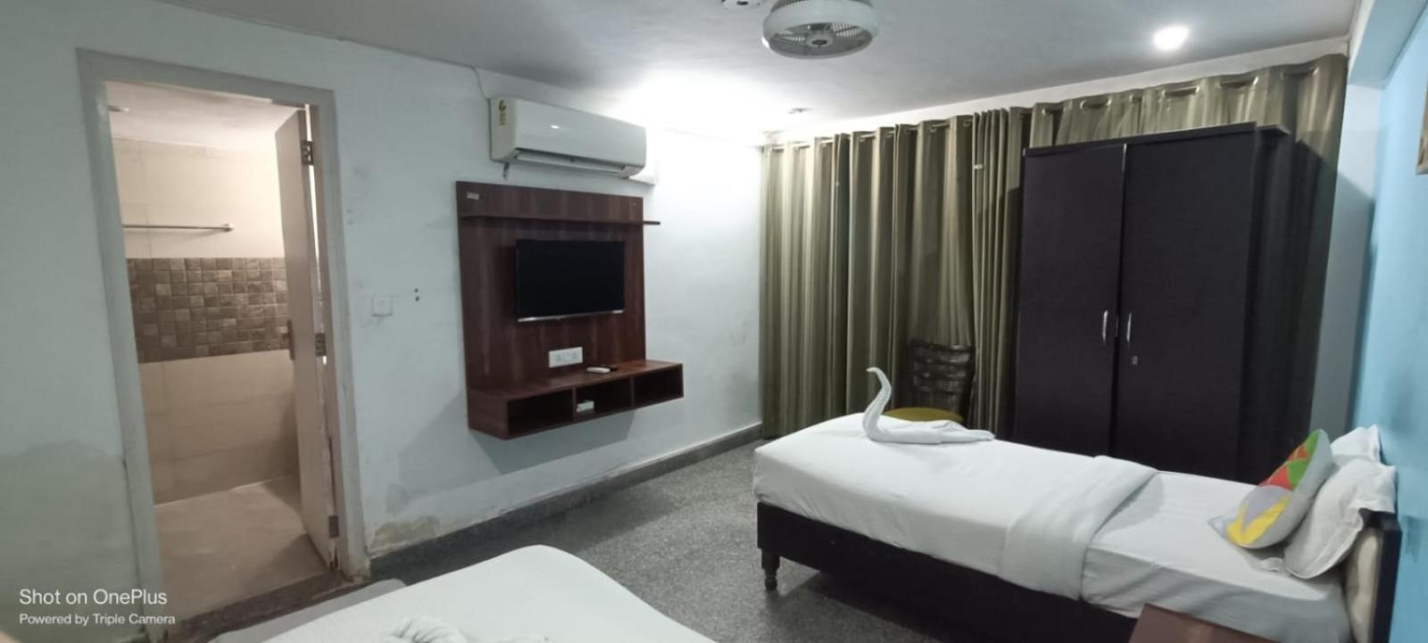 Nuab House - Near Fortis, Max, Medanta, Paras Hospitals And Huda Metro Gurgaon Eksteriør bilde